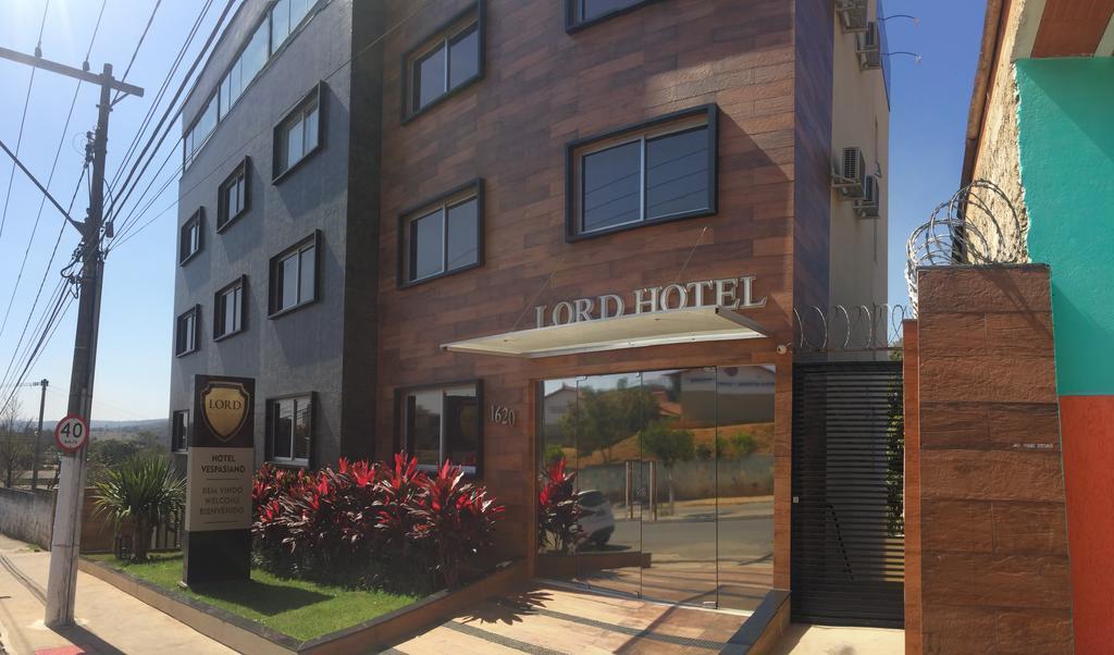 Lord Hotel Aeroporto Confins Vespasiano Bagian luar foto