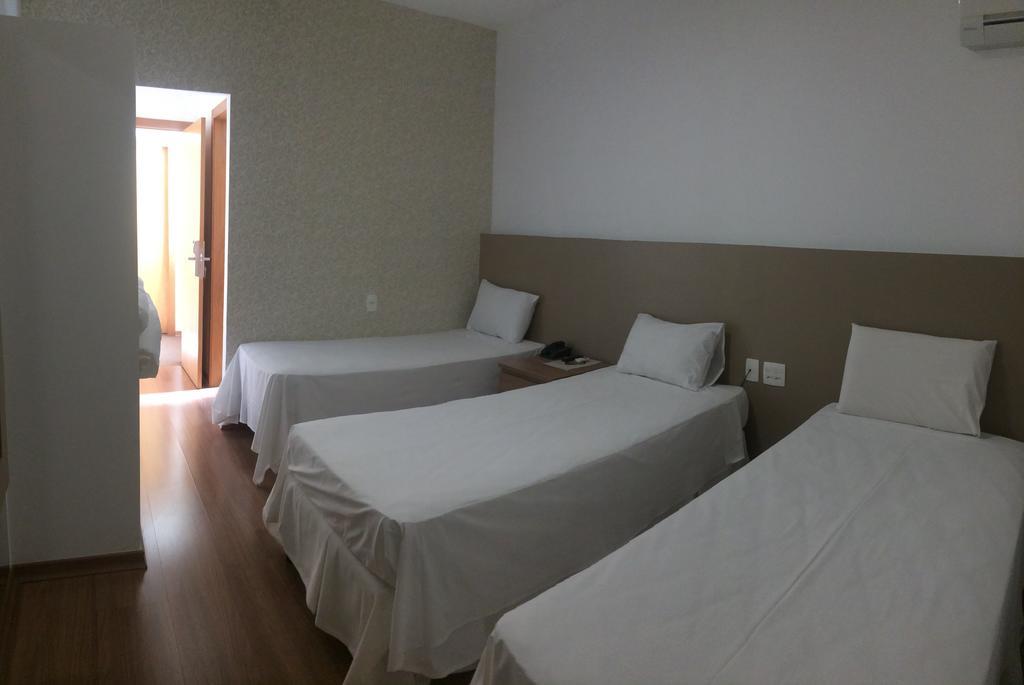 Lord Hotel Aeroporto Confins Vespasiano Bagian luar foto