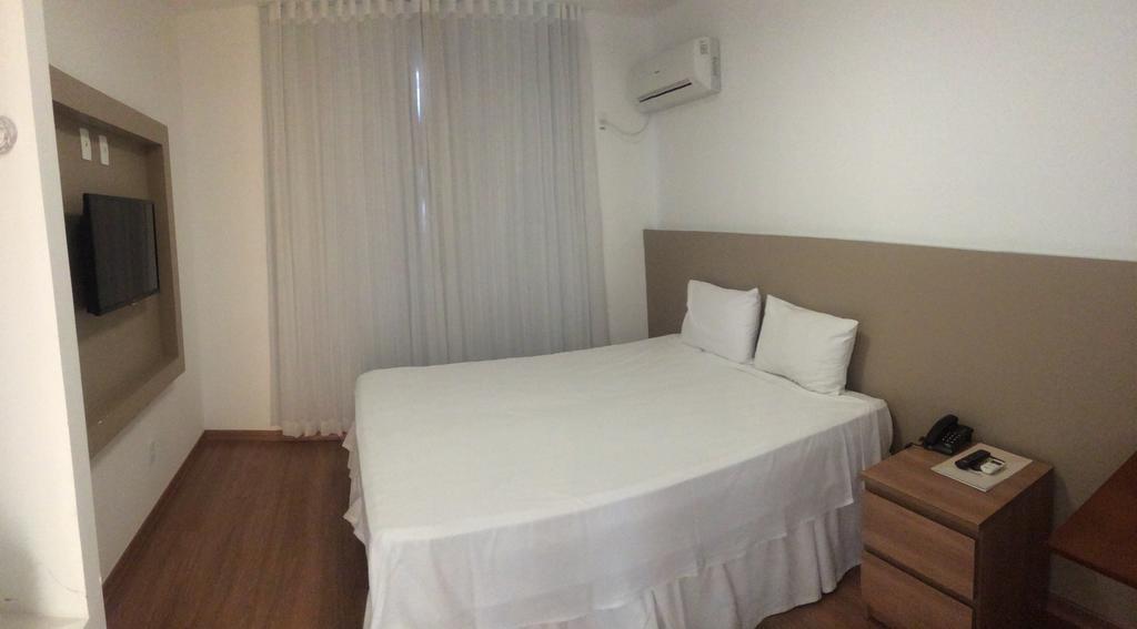 Lord Hotel Aeroporto Confins Vespasiano Bagian luar foto