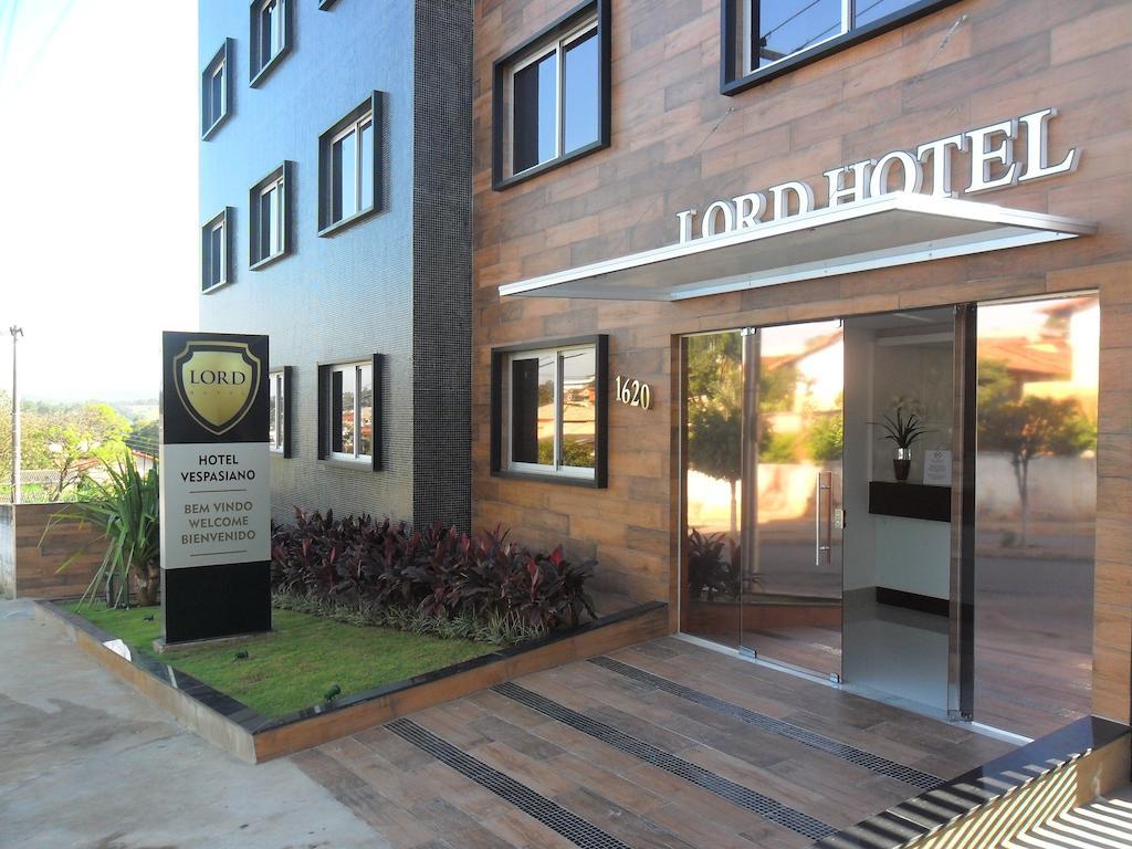 Lord Hotel Aeroporto Confins Vespasiano Bagian luar foto