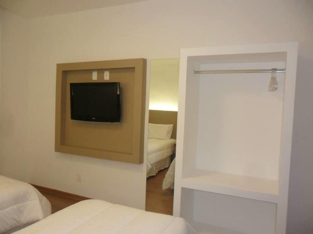 Lord Hotel Aeroporto Confins Vespasiano Bagian luar foto