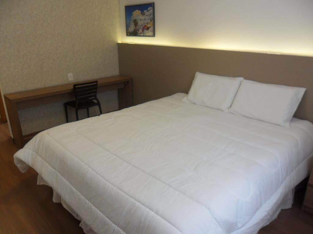 Lord Hotel Aeroporto Confins Vespasiano Bagian luar foto